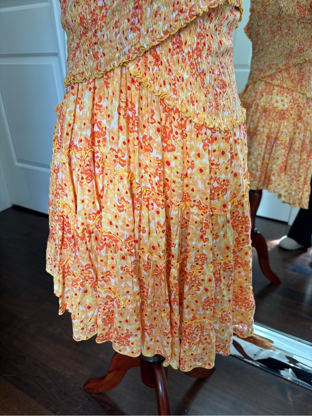 Dress - Picture 4 of 8